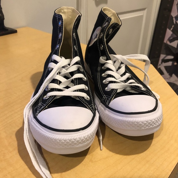 BRAND NEW High-Top Converse All Star Chuck Taylors - Picture 2 of 2